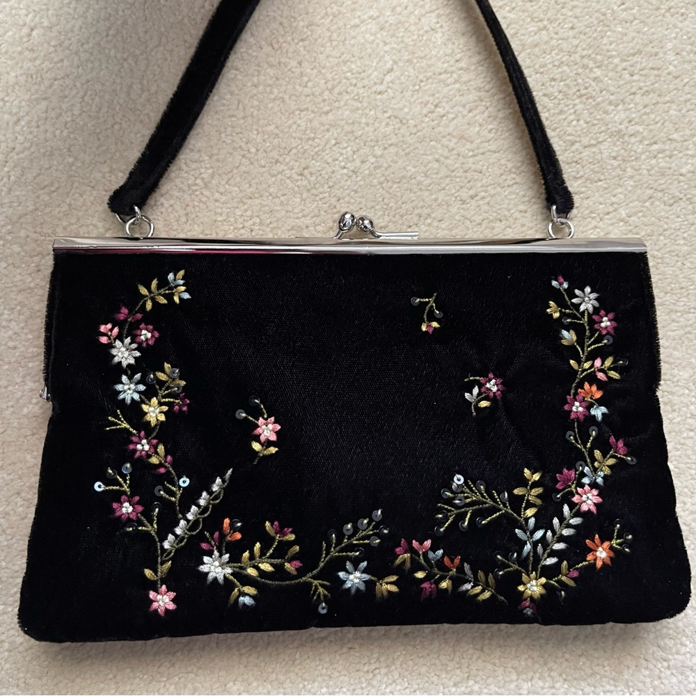 Bloomingdale’s Black Velvet Wristlet Crossbody Purse Evening Handbag Embroidered